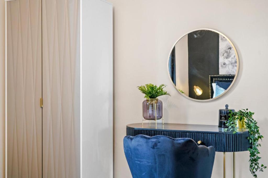 Deluxe 5 Bed In Central Whitby - Parking - Hot Tub Экстерьер фото